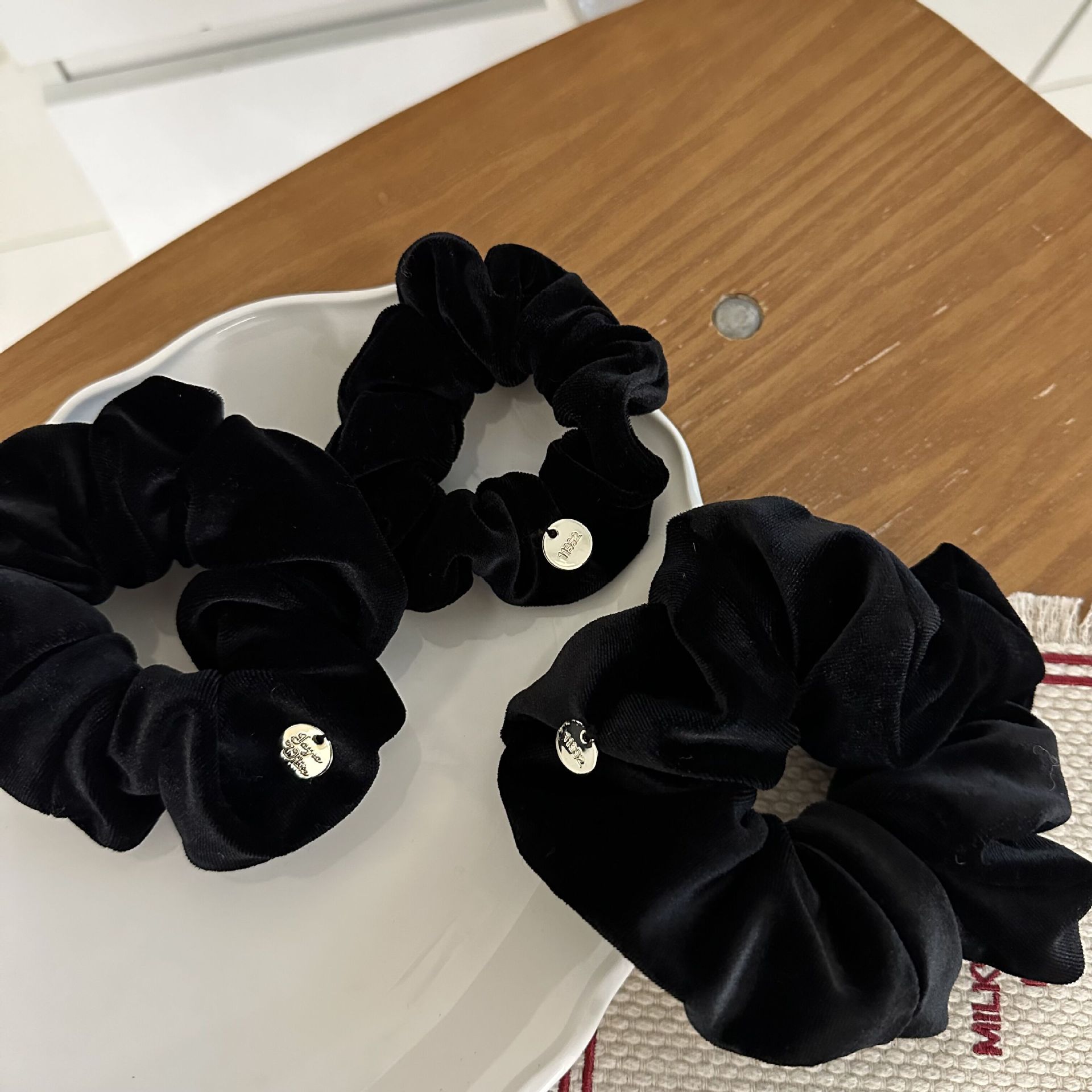 Woman Elegant Velvet Elastics  - Tablet Holder Accessories recension och pris